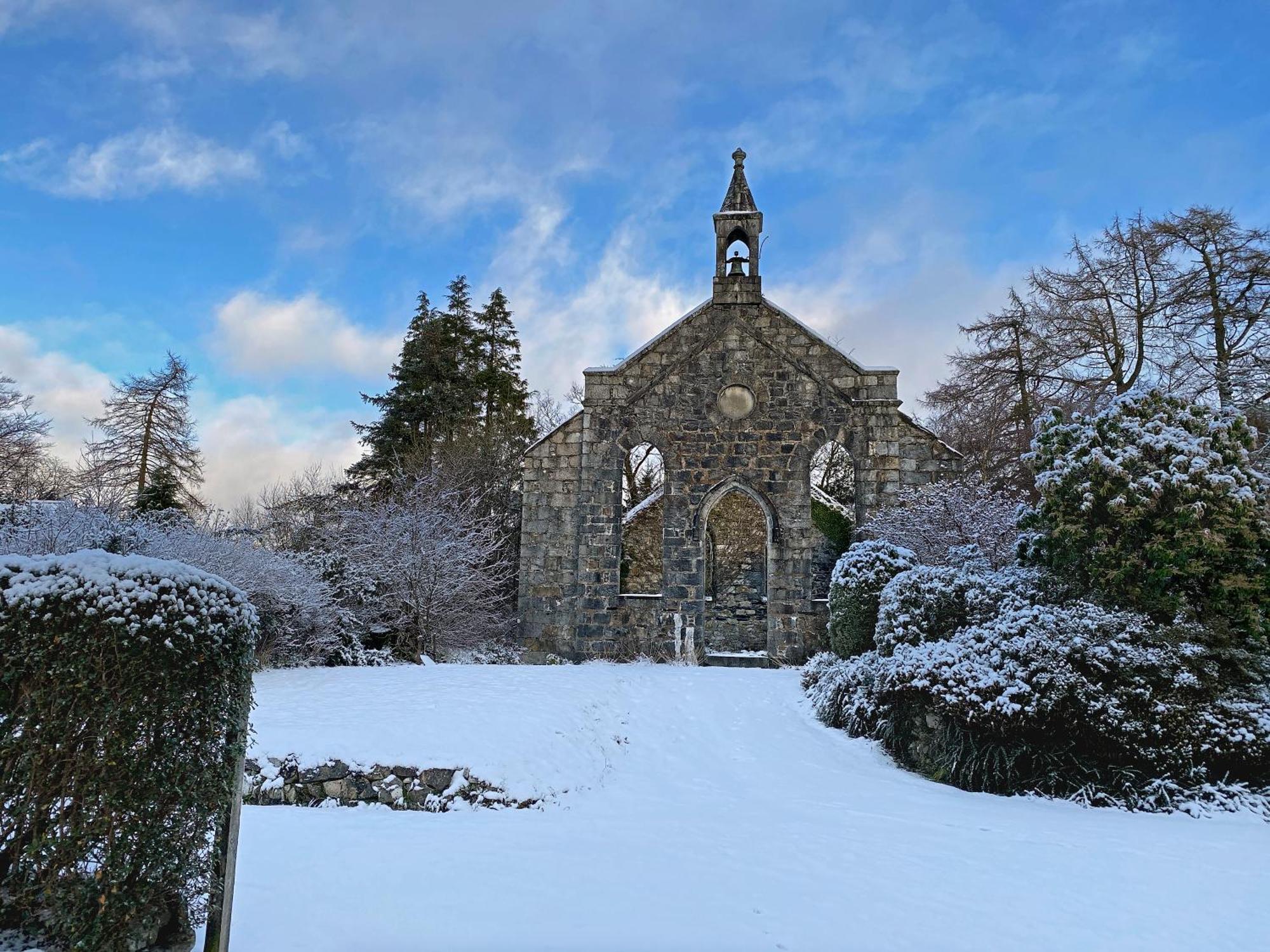 Holiday home Glenrigh House - Beautiful Garden With Old Church Ruin *