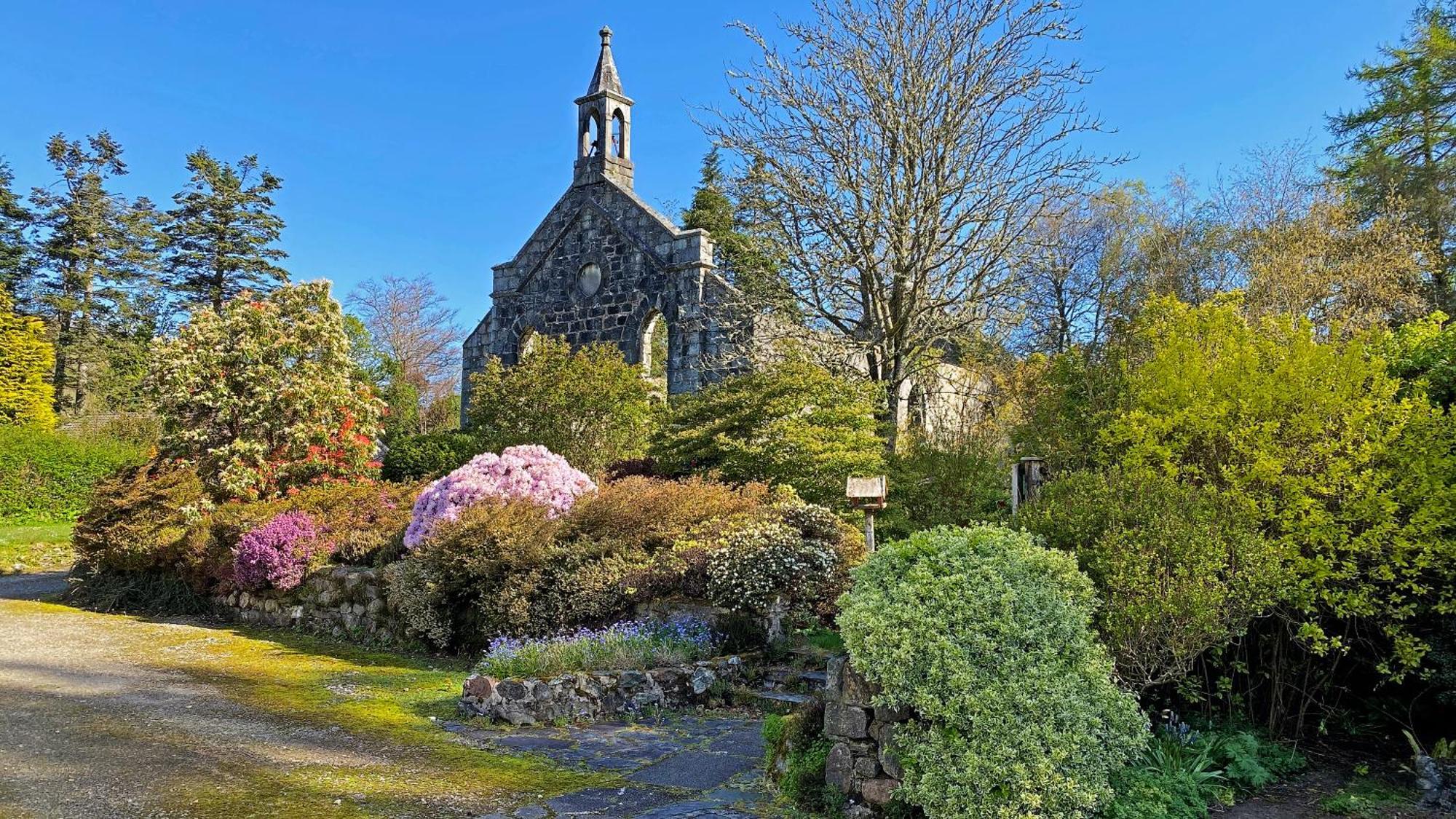 Holiday home Glenrigh House - Beautiful Garden With Old Church Ruin *